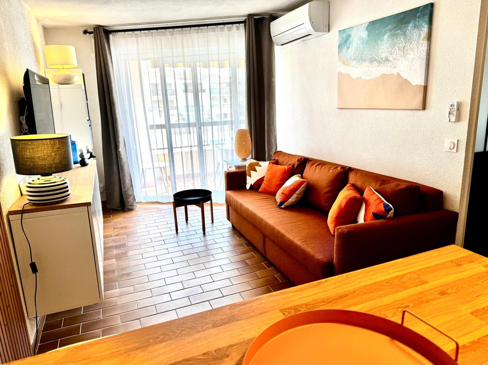 T2 Bord De Avec Piscine Apartment *